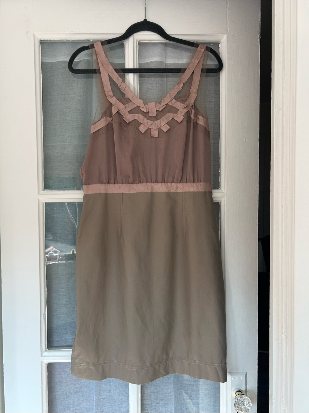 Vintage Y2K LOFT Sleeveless Two-Tone Dress in Tan and Taupe Size 8